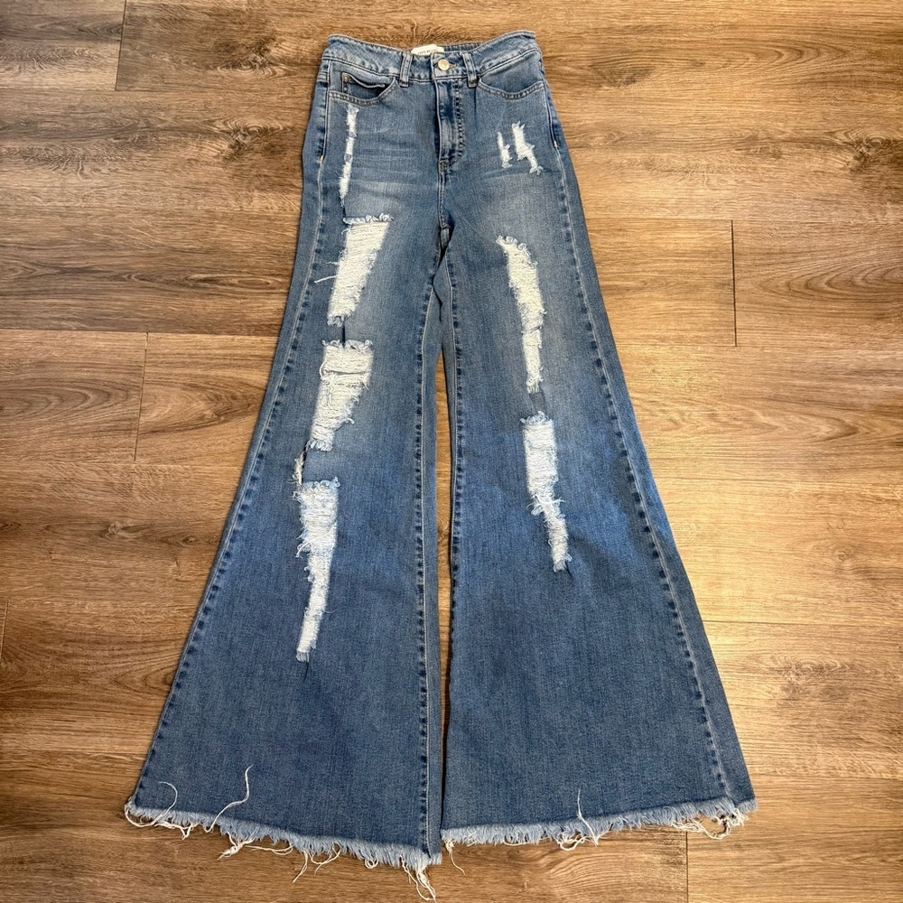 Uniq by Litz Distressed High Rise Wide Leg Flare Jeans size 25